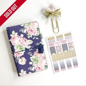 Webster’s Pages Navy Floral Travelers Notebook
